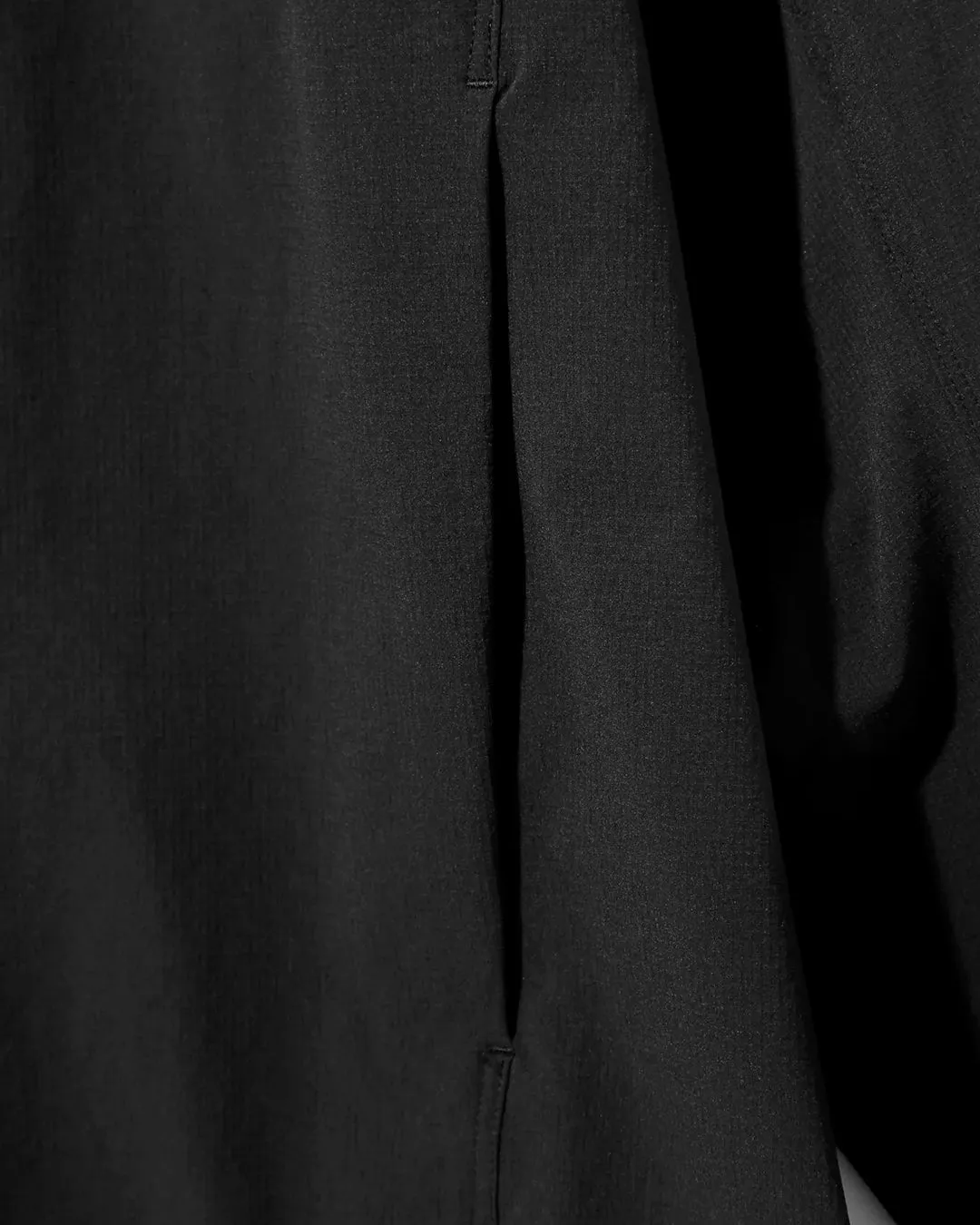 W.U. V Neck Jac - Poly Ripstop - Black